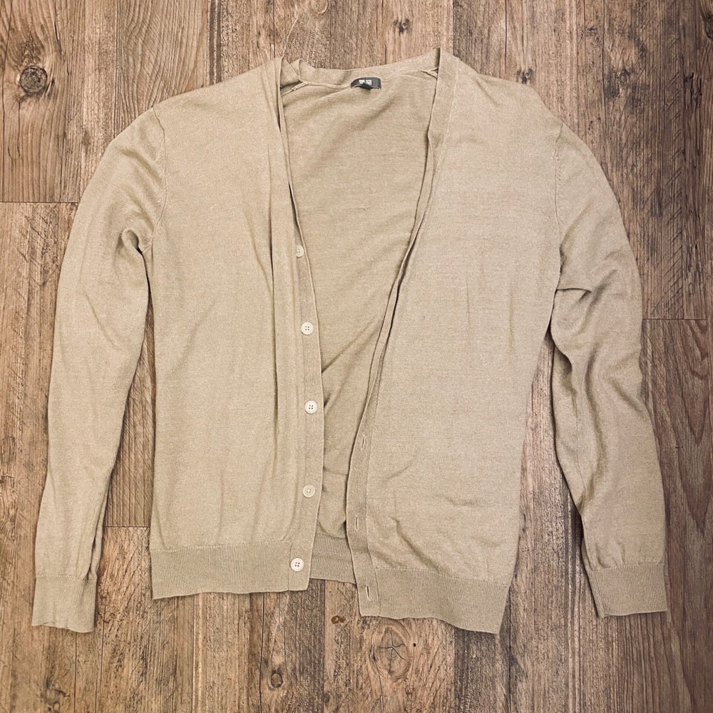 Uniqlo tan cardigan